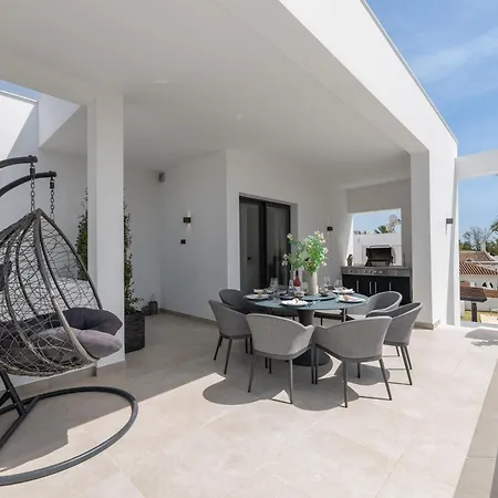 Vacation I Marbesa White Pearl, Two Private Pools, Built In 2024 * Marbella